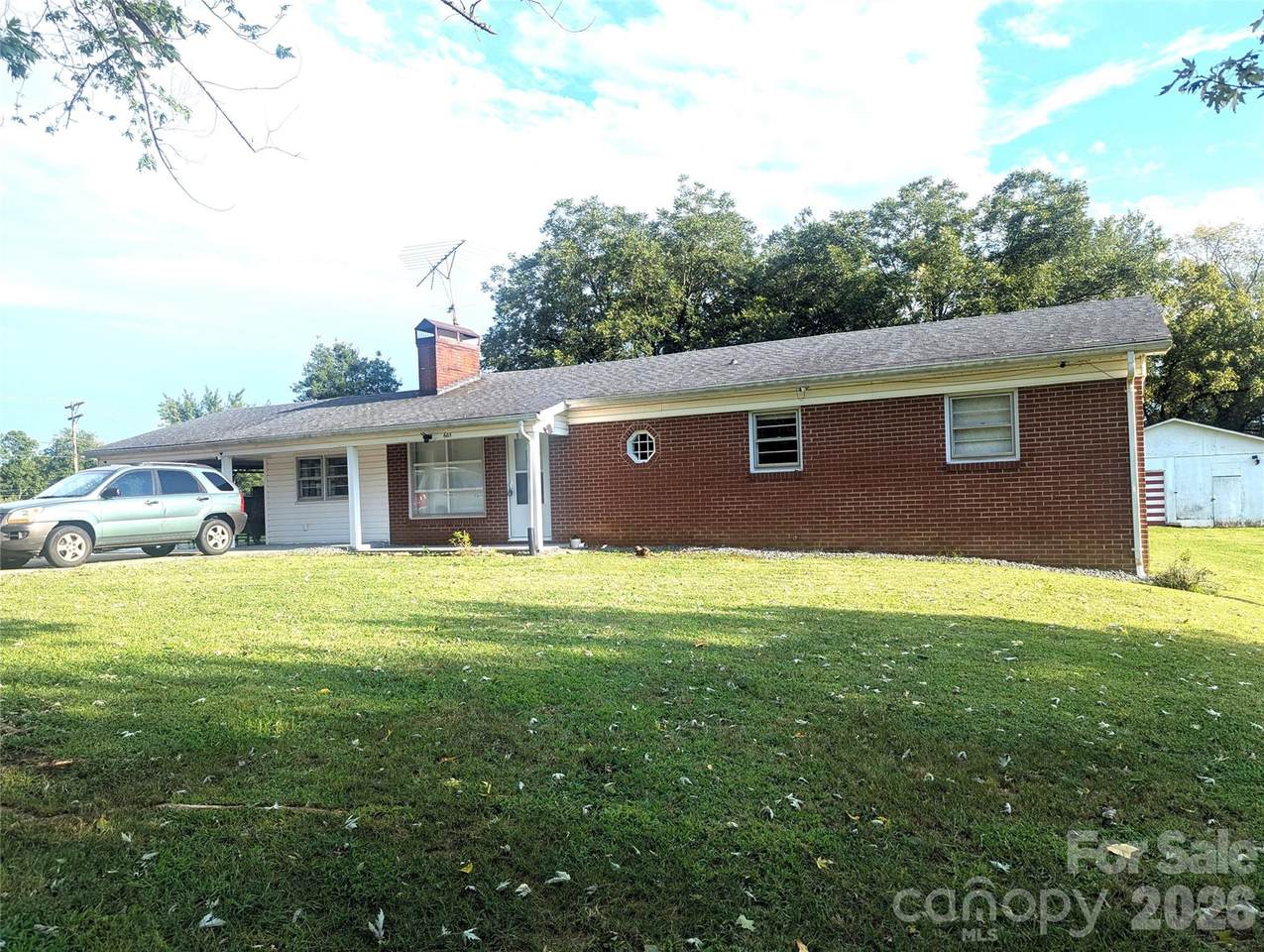 605 Lincoln Lane - Photo 1