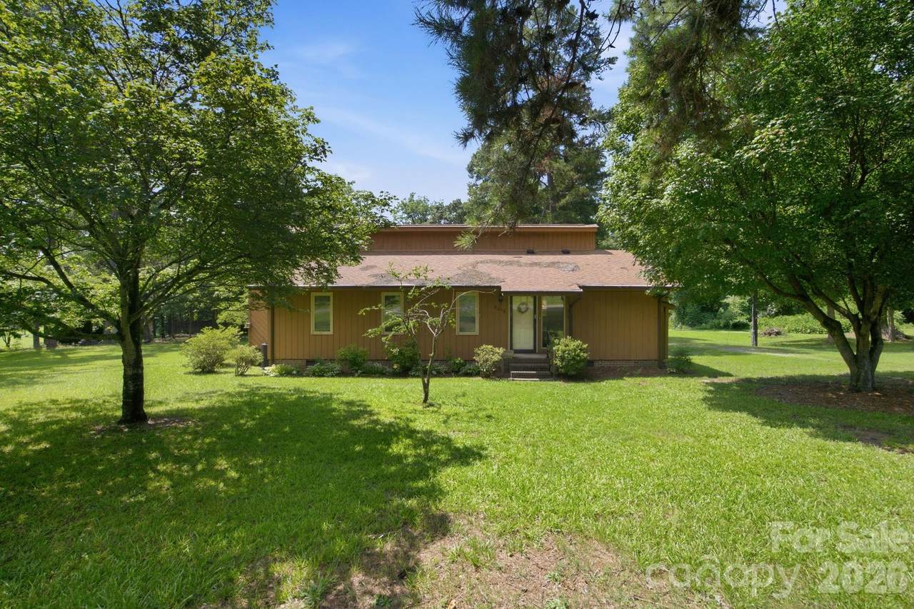 8016 Hedrick Circle - Photo 1