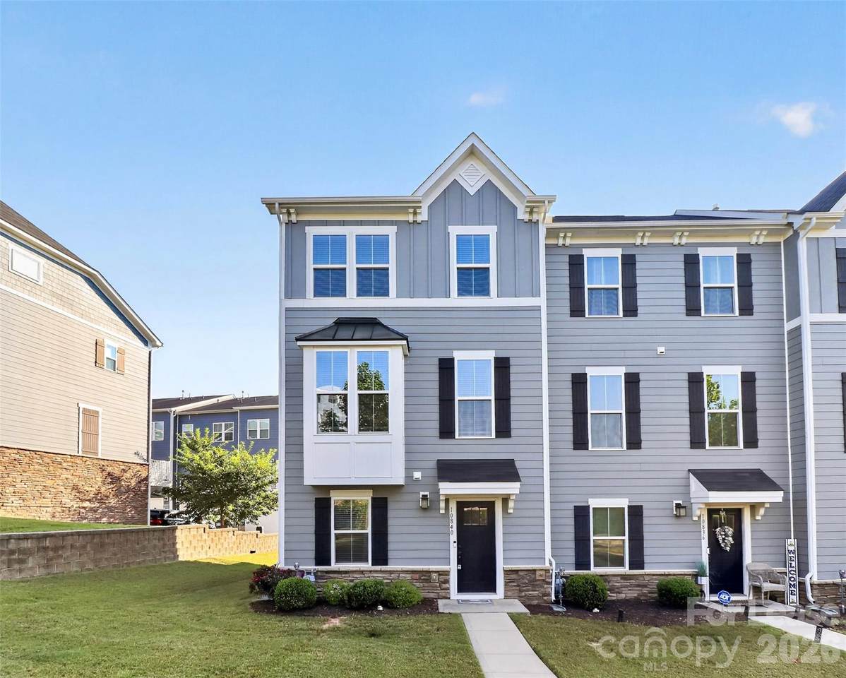 10840 Overlook Mountain Drive - Photo 1