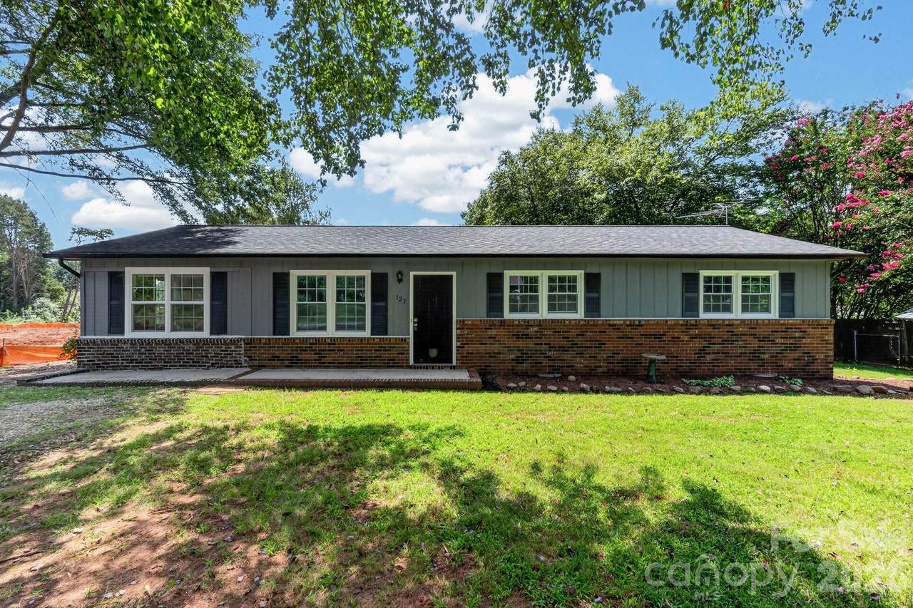 123 Robinette Lane - Photo 1