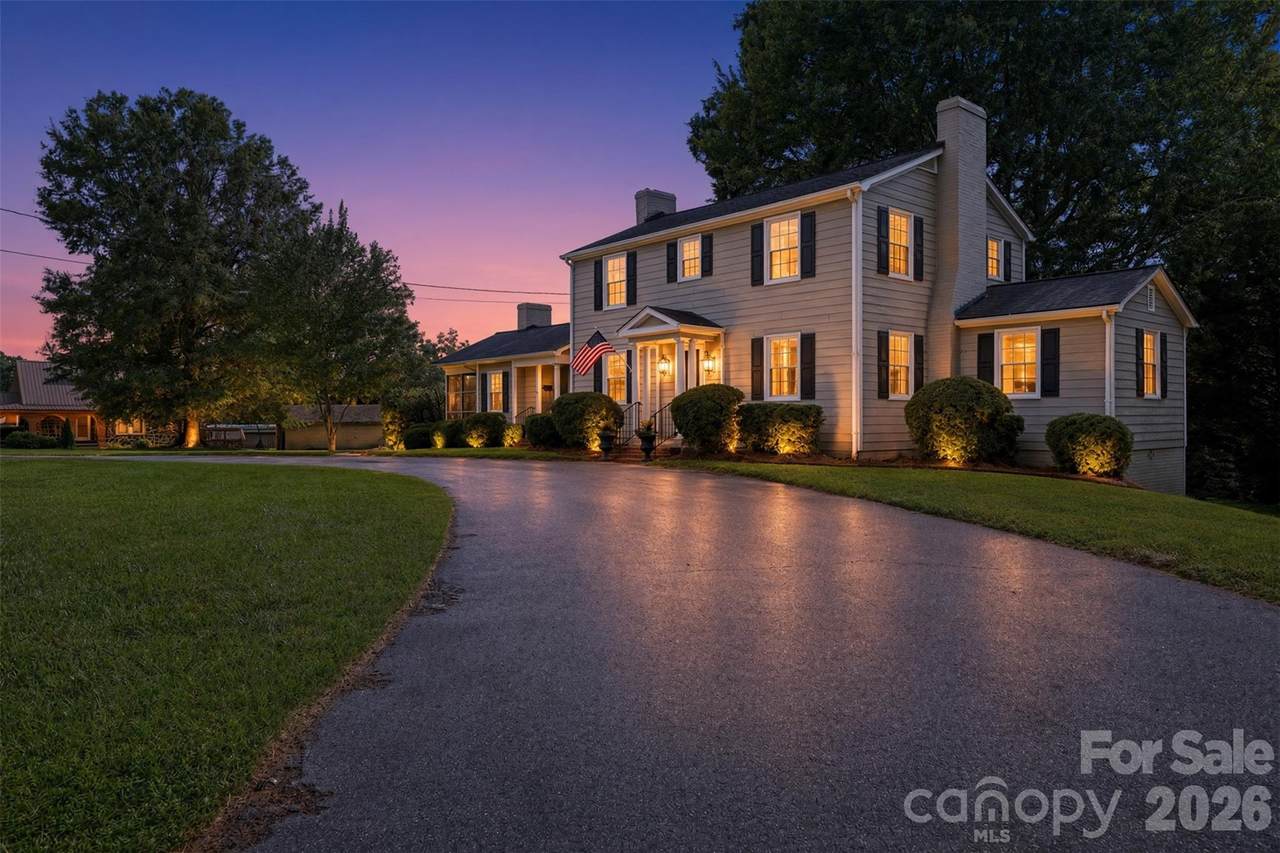 330 Center Street - Photo 1