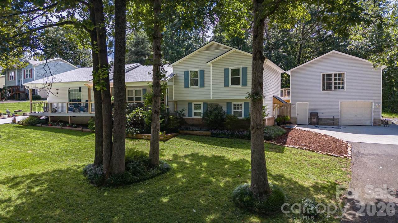 100 Woodlea Drive - Photo 1