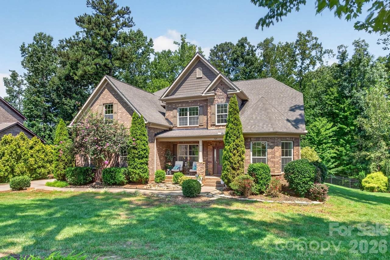 725 Fawns Glen Place - Photo 1