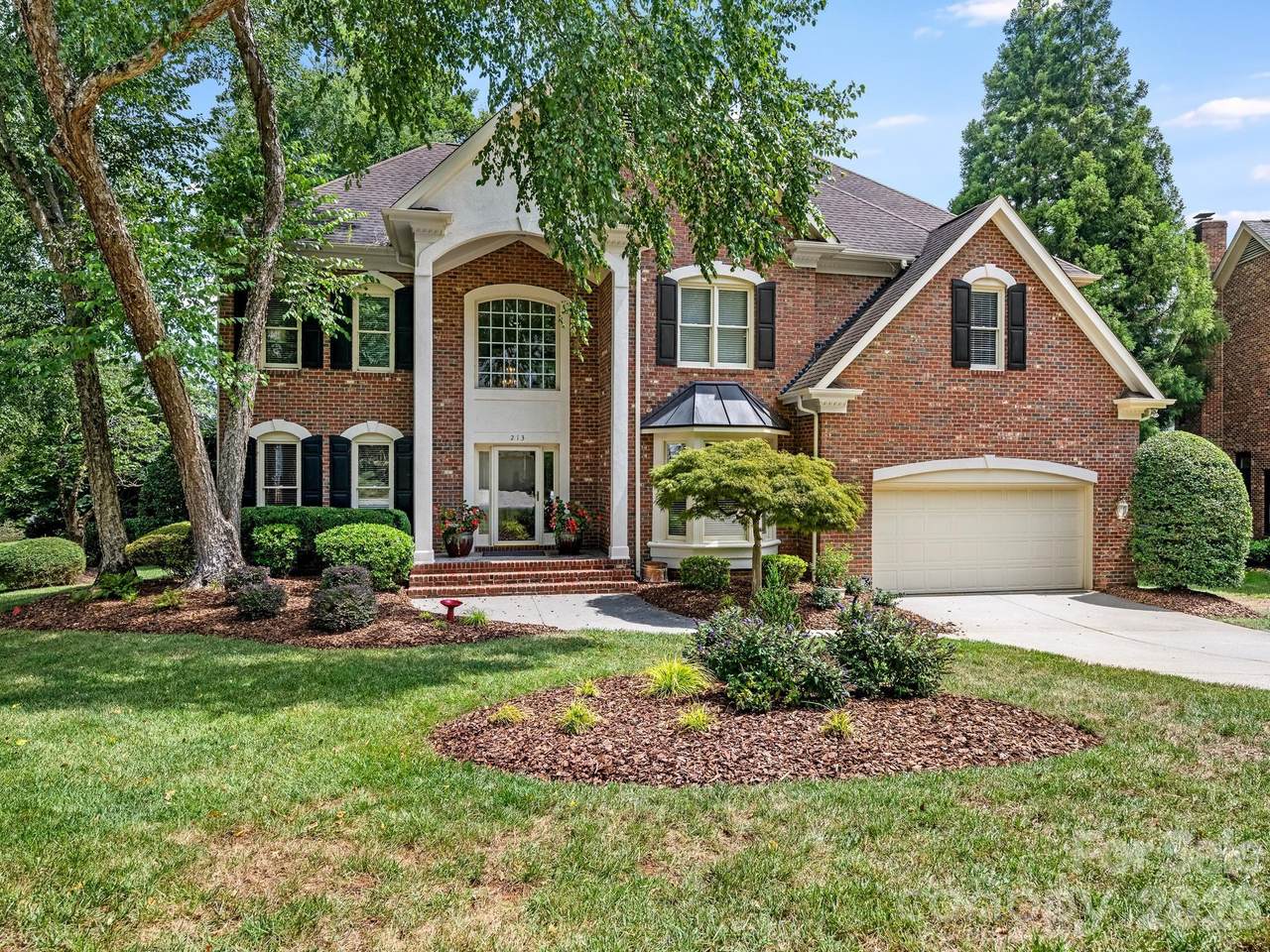 213 Summermore Drive - Photo 1