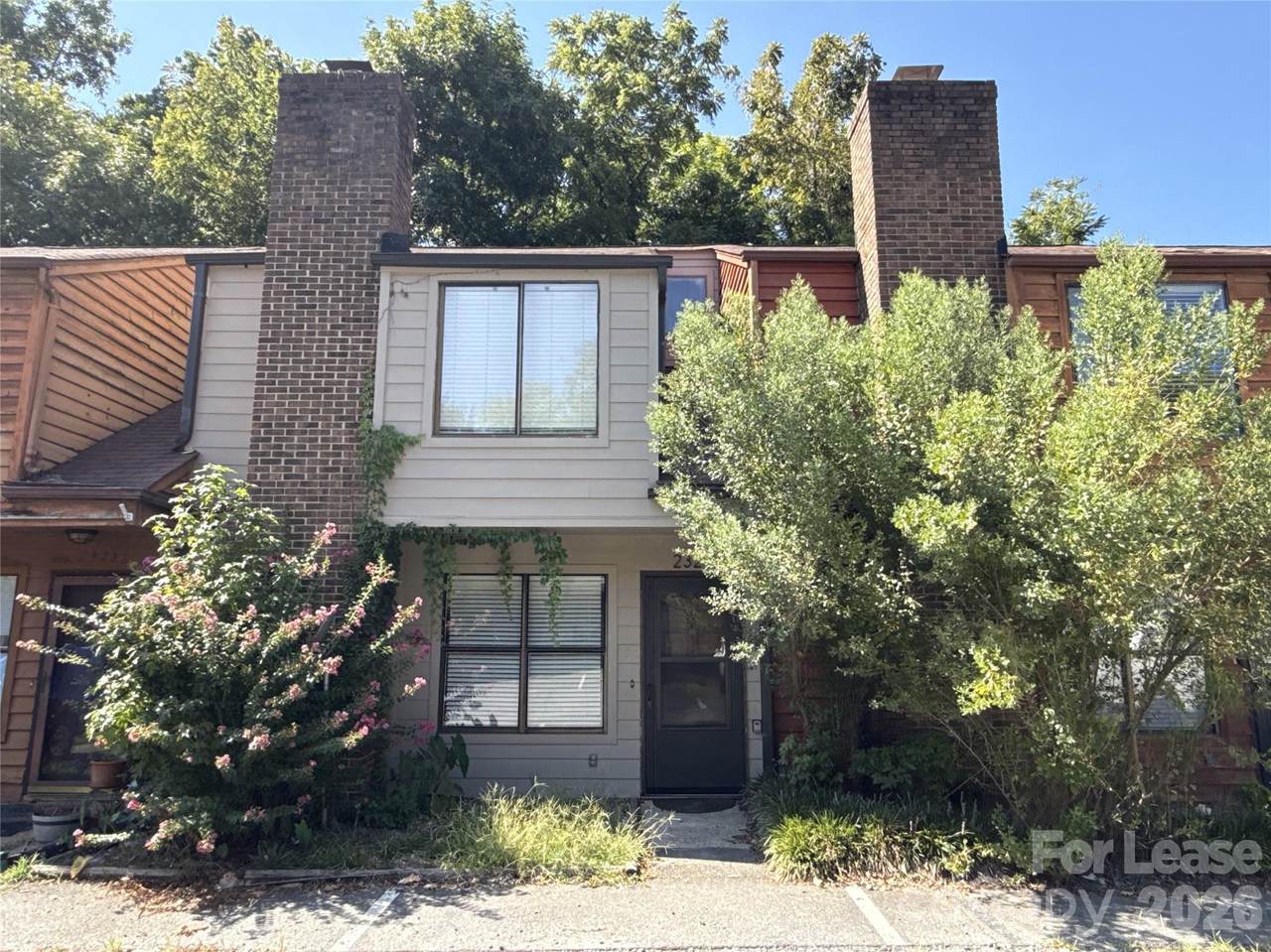 2325 Brookview Court - Photo 1