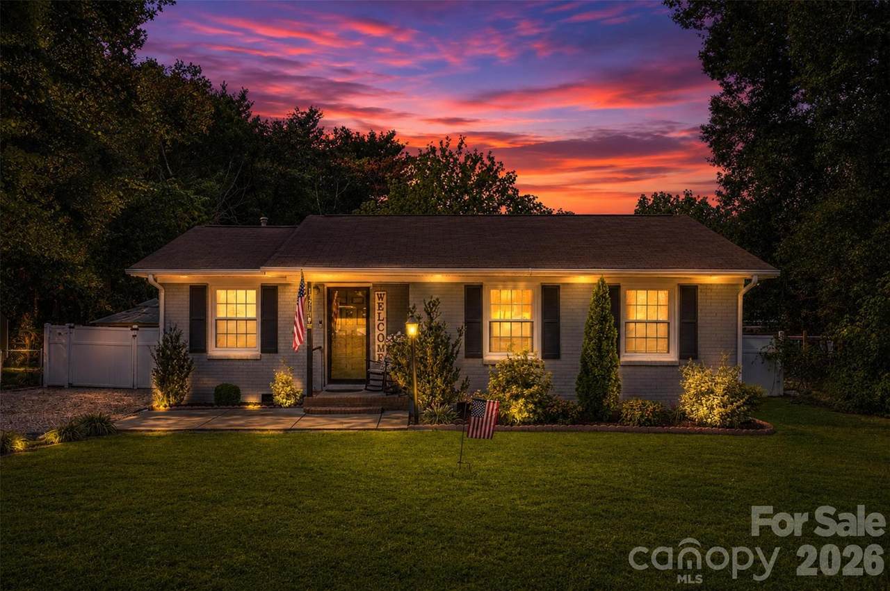 19213 Carter Circle - Photo 1