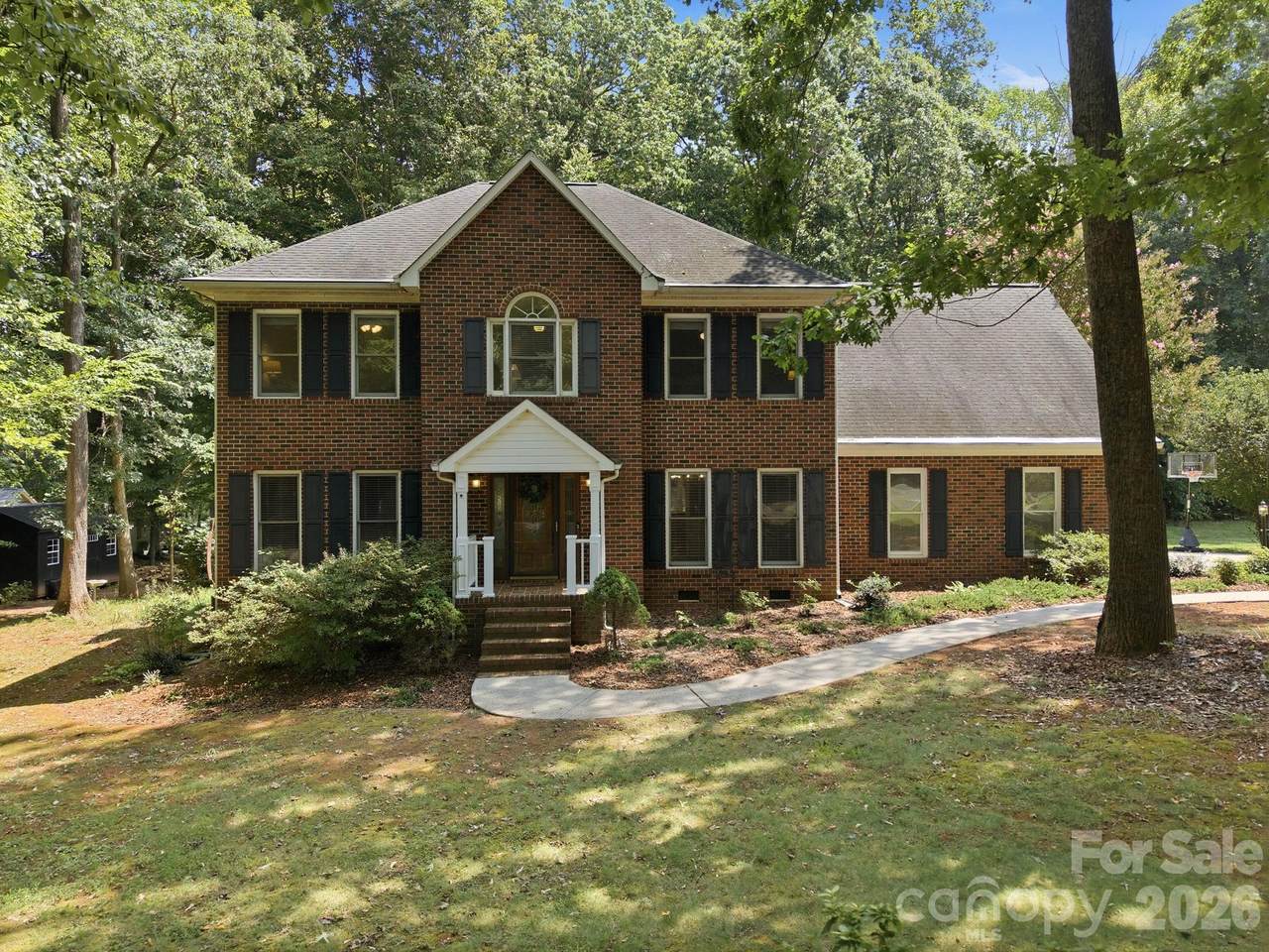 117 Carriage Lane - Photo 1