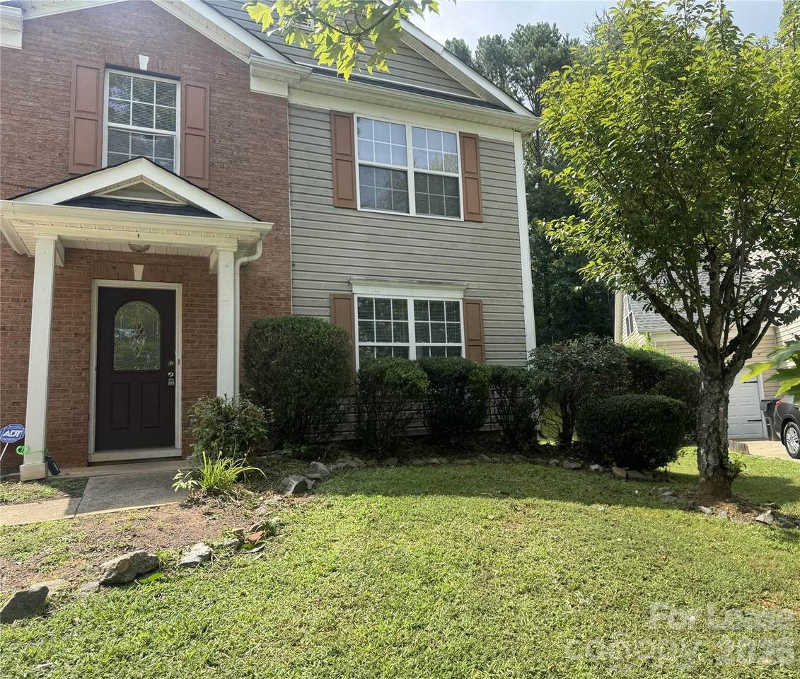 1601 Elk Creek Court - Photo 1