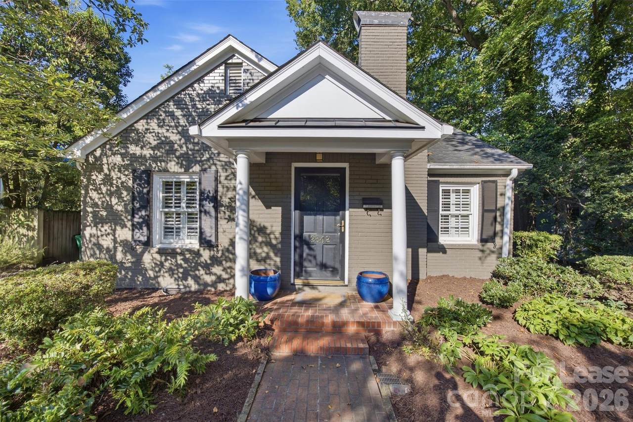 2842 Chelsea Drive - Photo 1