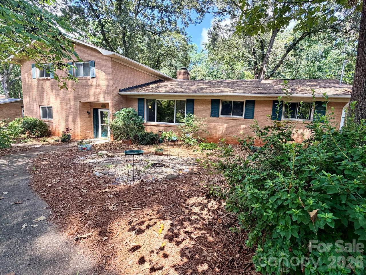 4819 Carousel Drive - Photo 1
