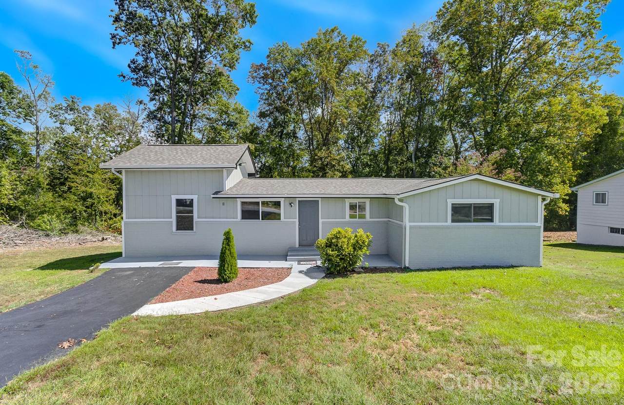 21 Oak Hill Drive - Photo 1