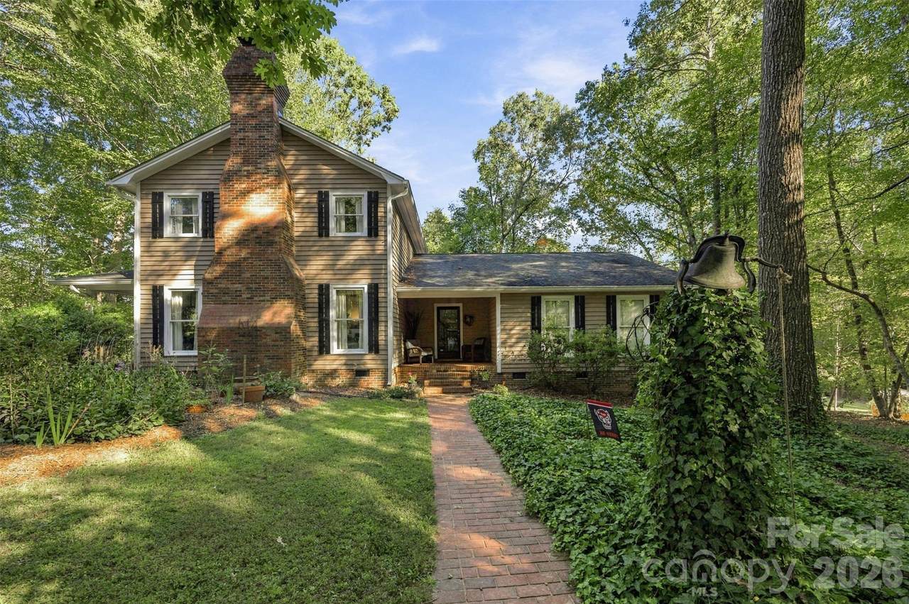 2840 Sparrow Springs Road - Photo 1