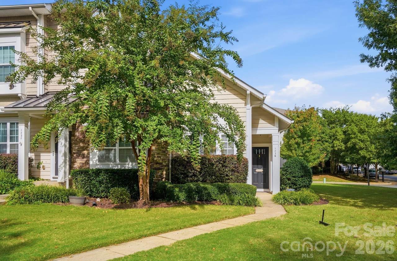 123 Leyton Loop - Photo 1