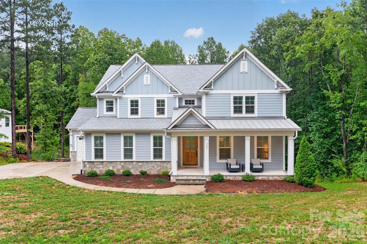 6601 Harbor Oaks Drive - Photo 1