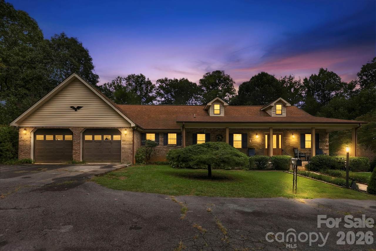 1079 Dupont Road - Photo 1