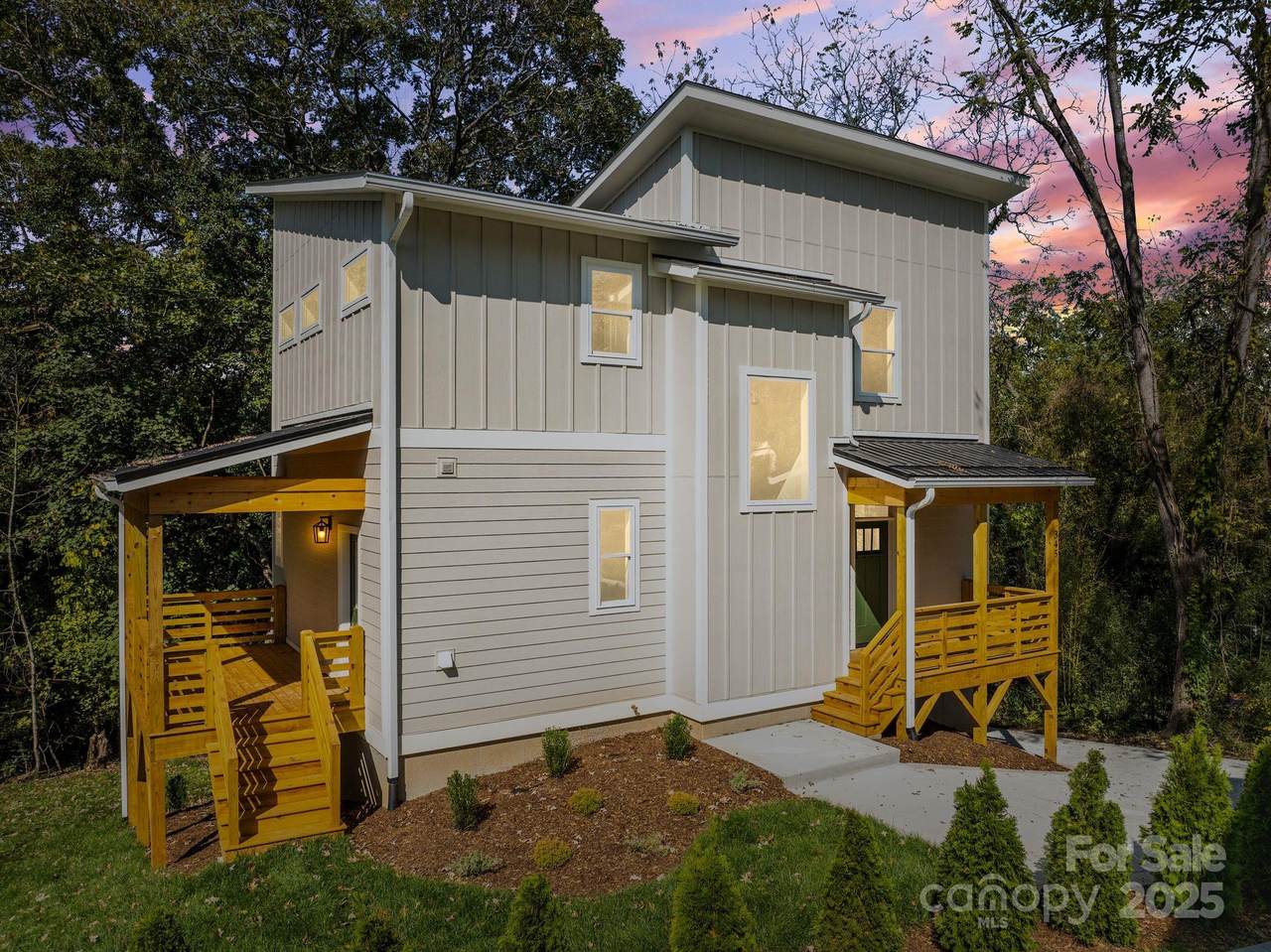 345 Riverview Drive - Photo 1