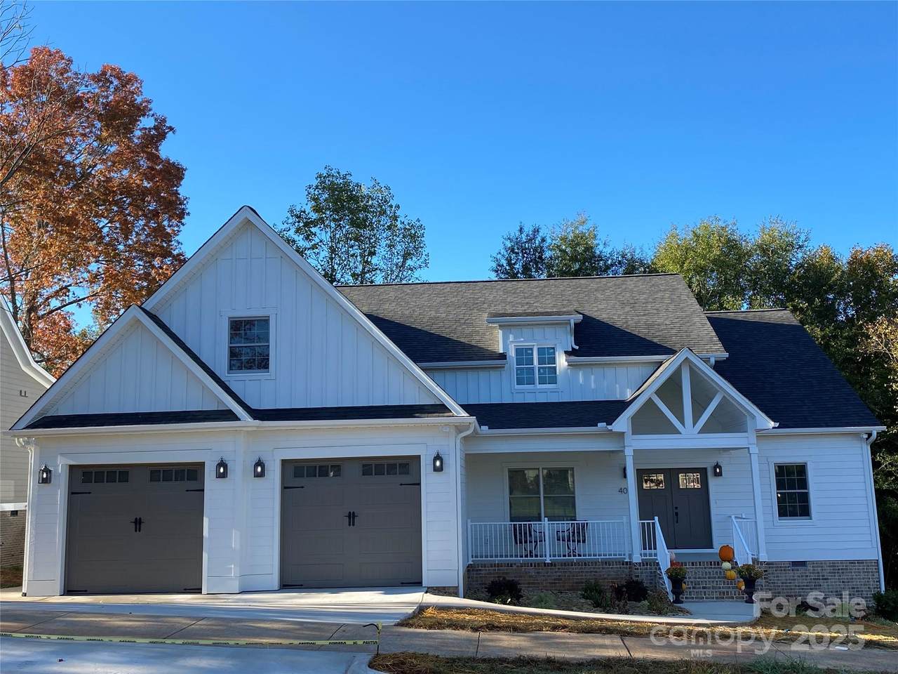 409 19th Avenue Circle - Photo 1