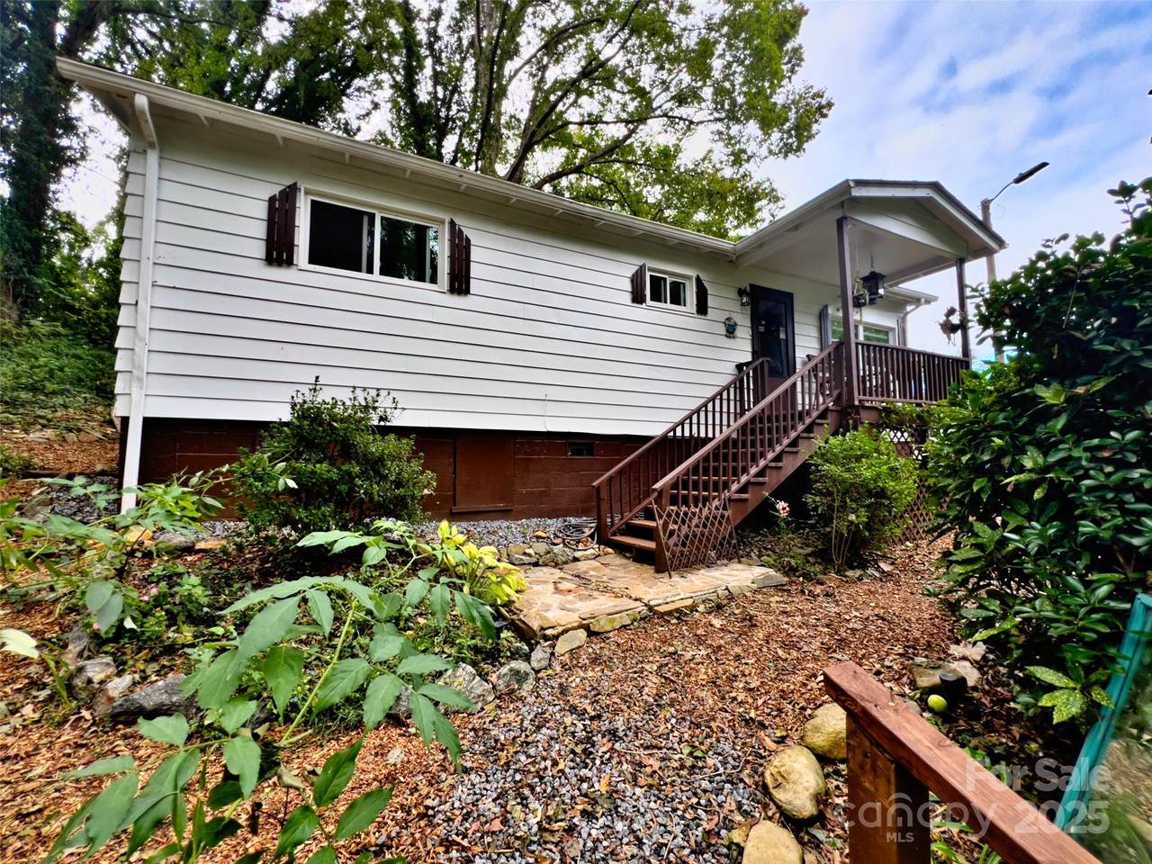 333 Meridian Street - Photo 1