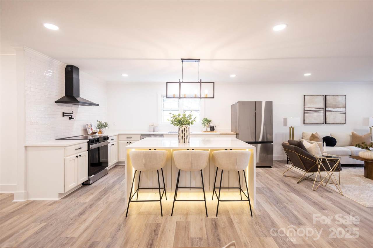 8946 Glencroft Road - Photo 1