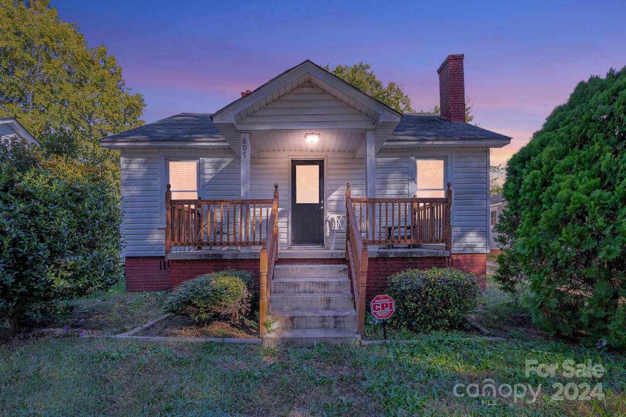 807 Klondale Avenue - Photo 1
