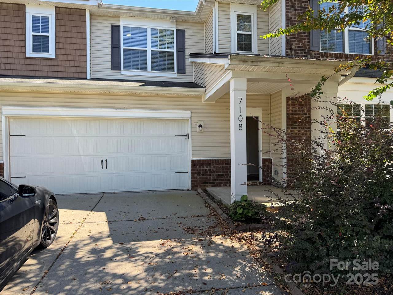 7108 Kinley Commons Lane - Photo 1