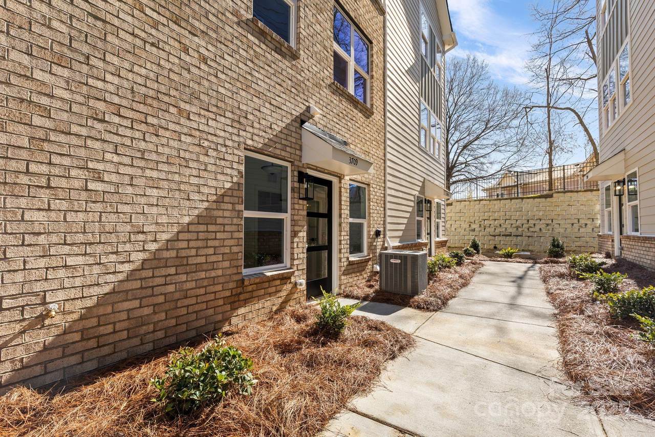 3709 Lou Ann Avenue - Photo 1