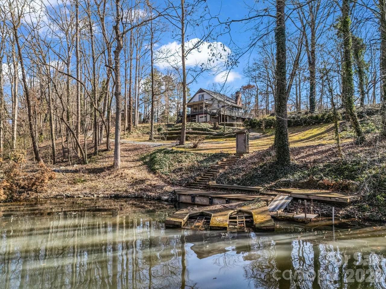 108 Three Oaks Lane - Photo 1
