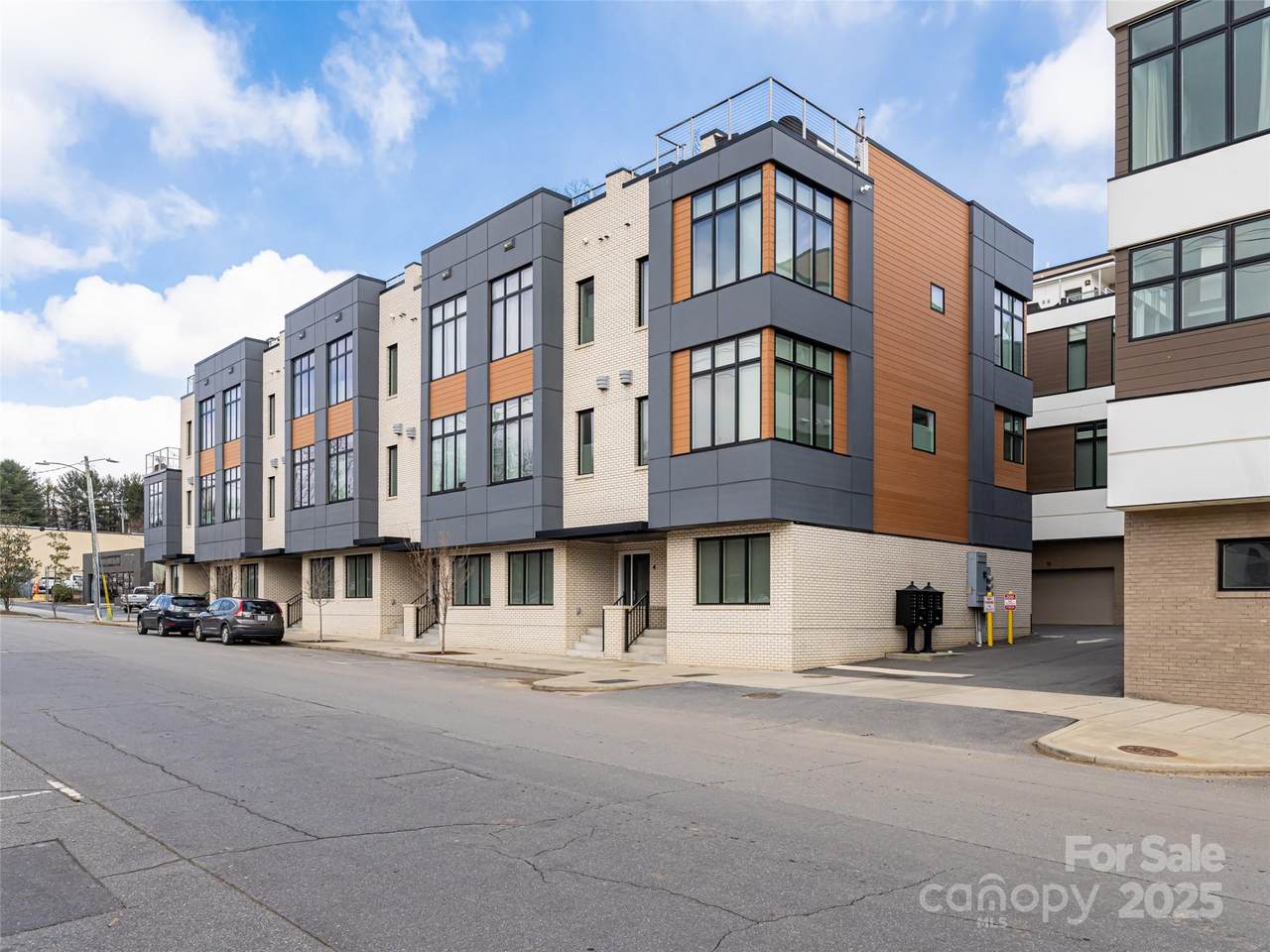 14 Bauhaus Court - Photo 1