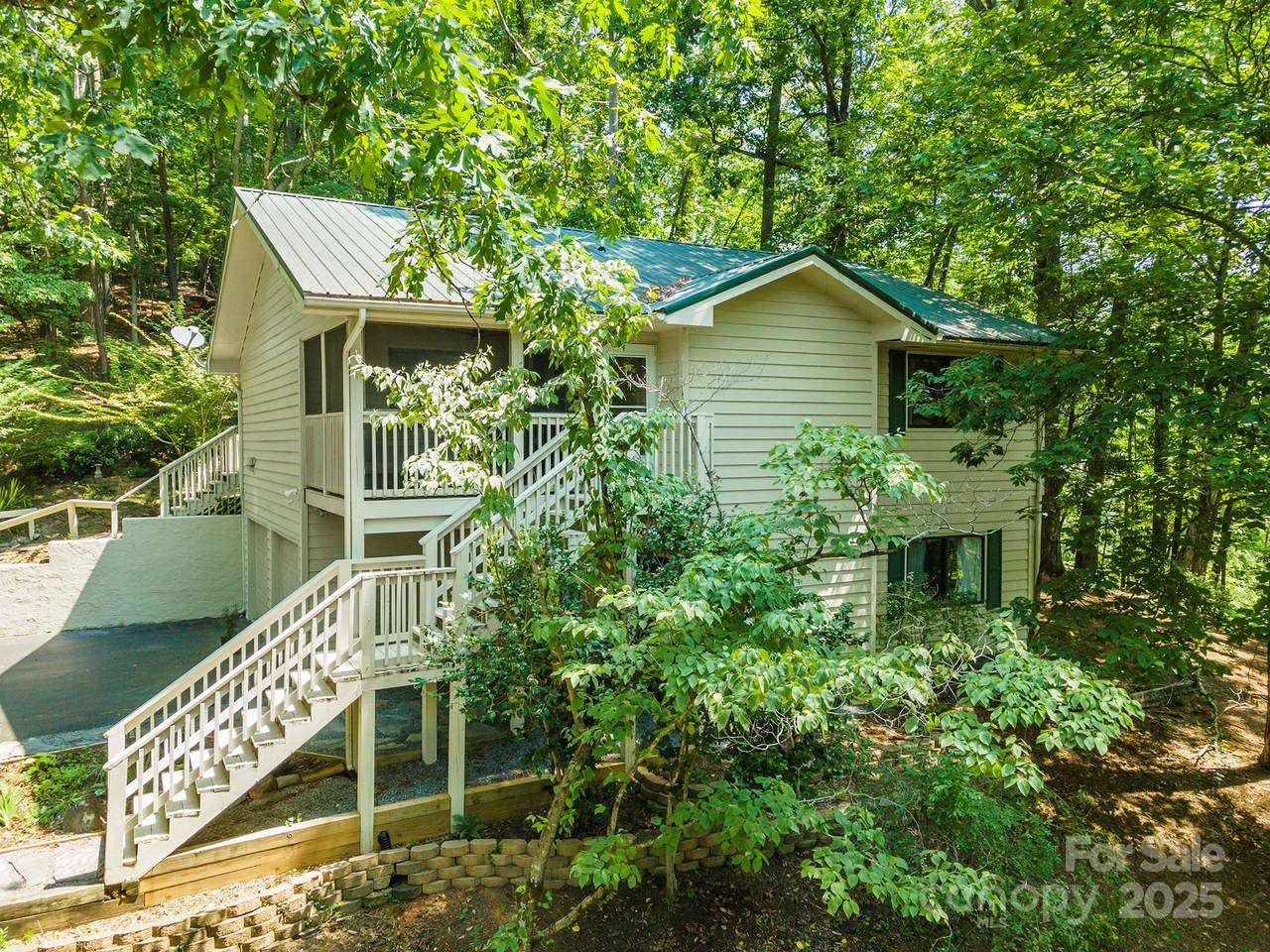 129 Melrose Court - Photo 1