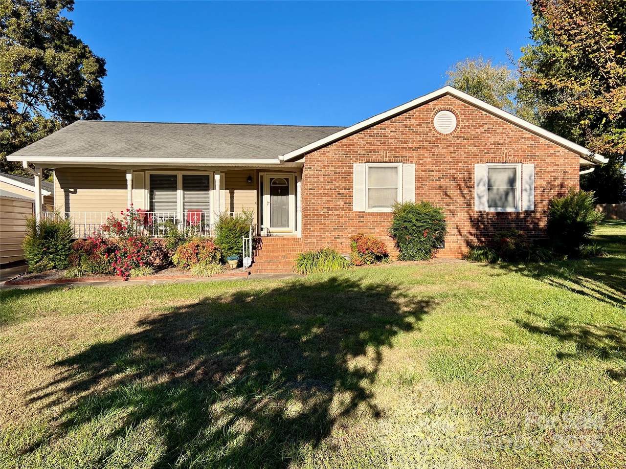 9026 Longview Drive - Photo 1