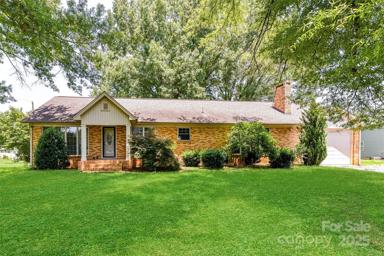 7770 Sherrills Ford Road - Photo 1