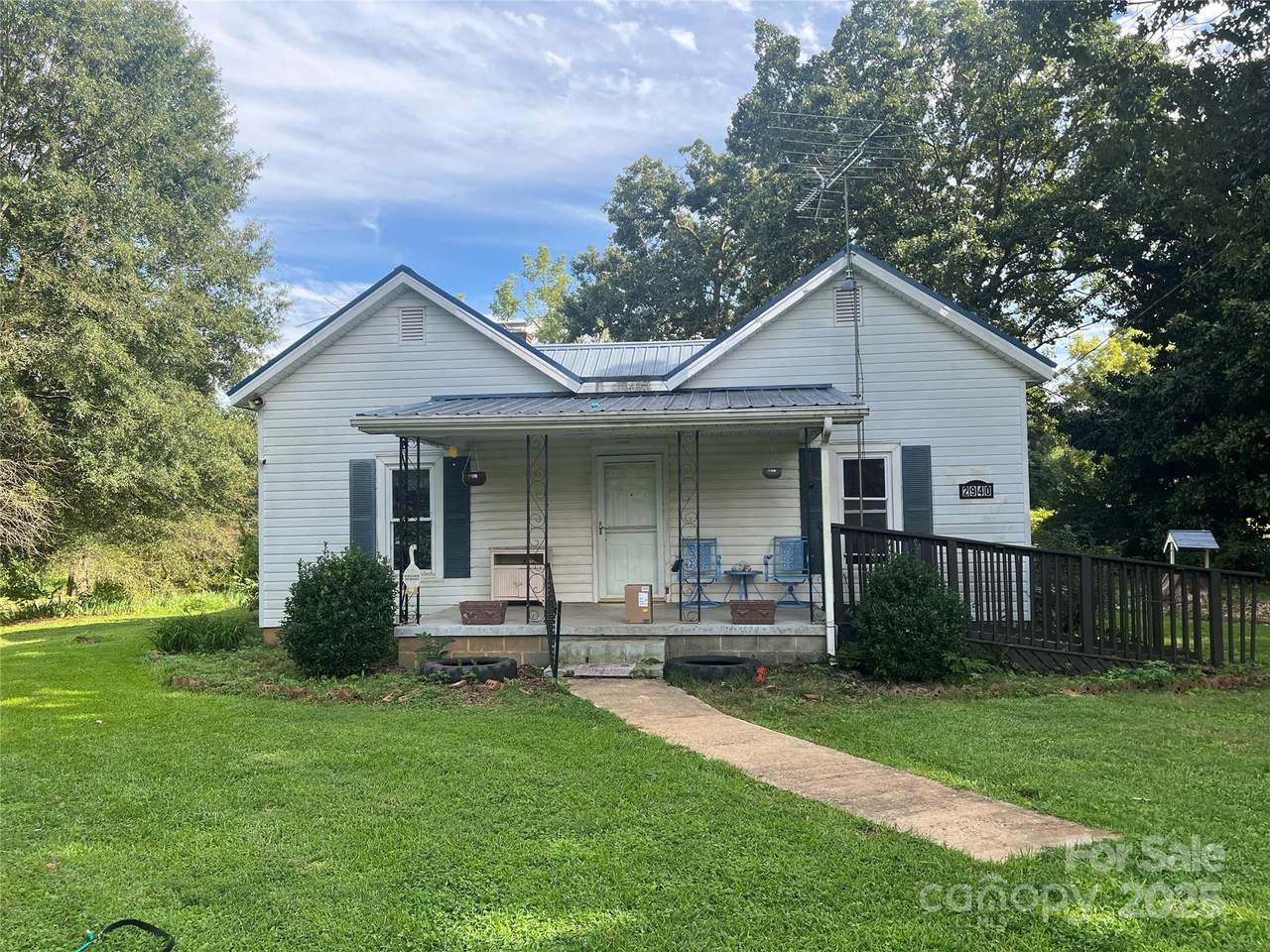 2940 Ambrose Drive - Photo 1