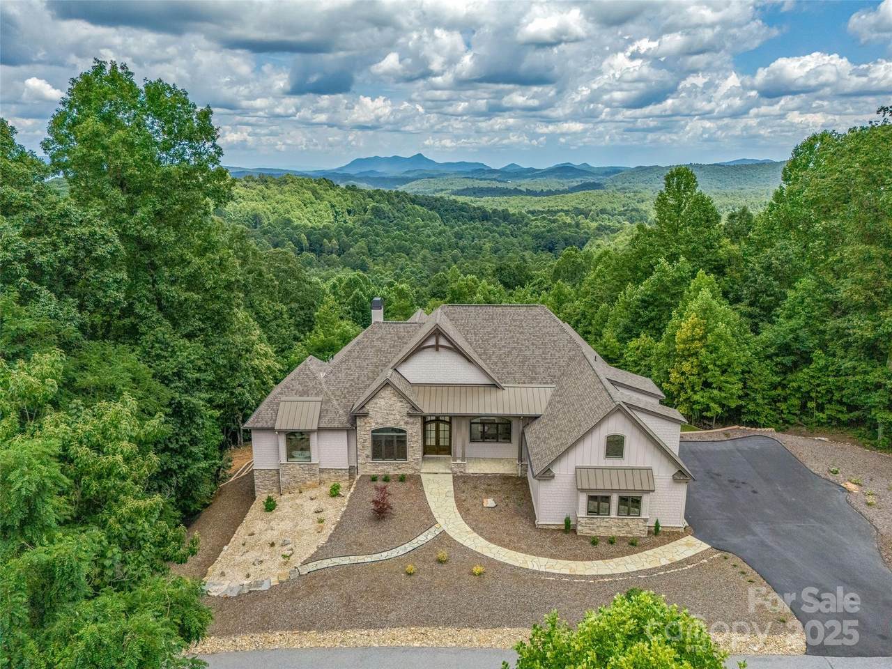 527 Falkirk Way - Photo 1