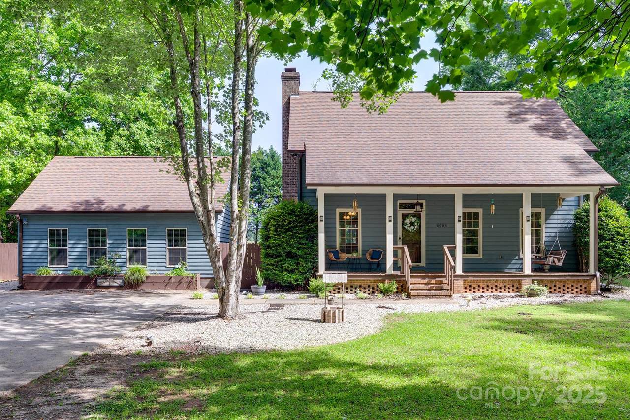 6688 Pine Forest Drive - Photo 1