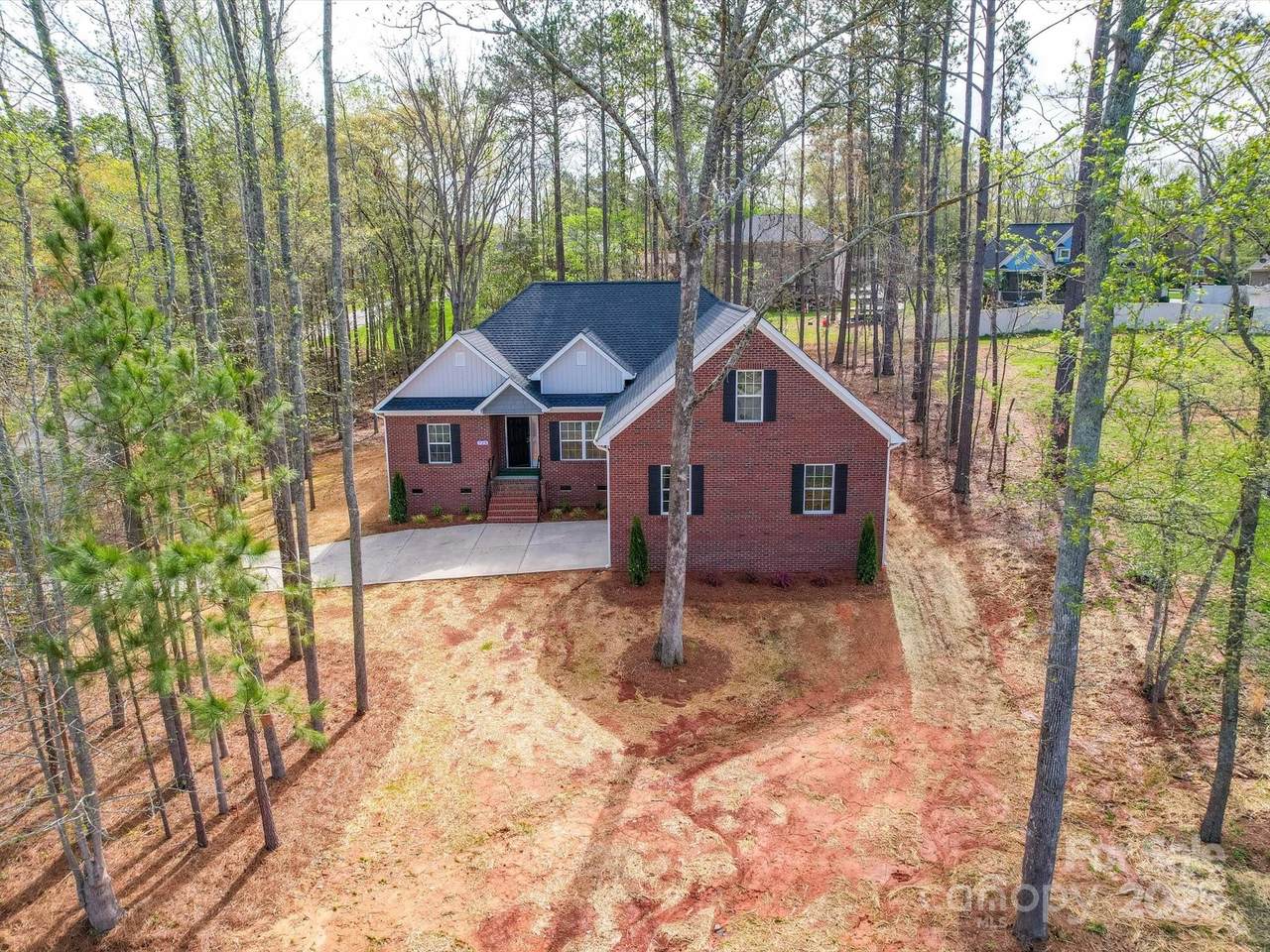 725 Granna Lane - Photo 1