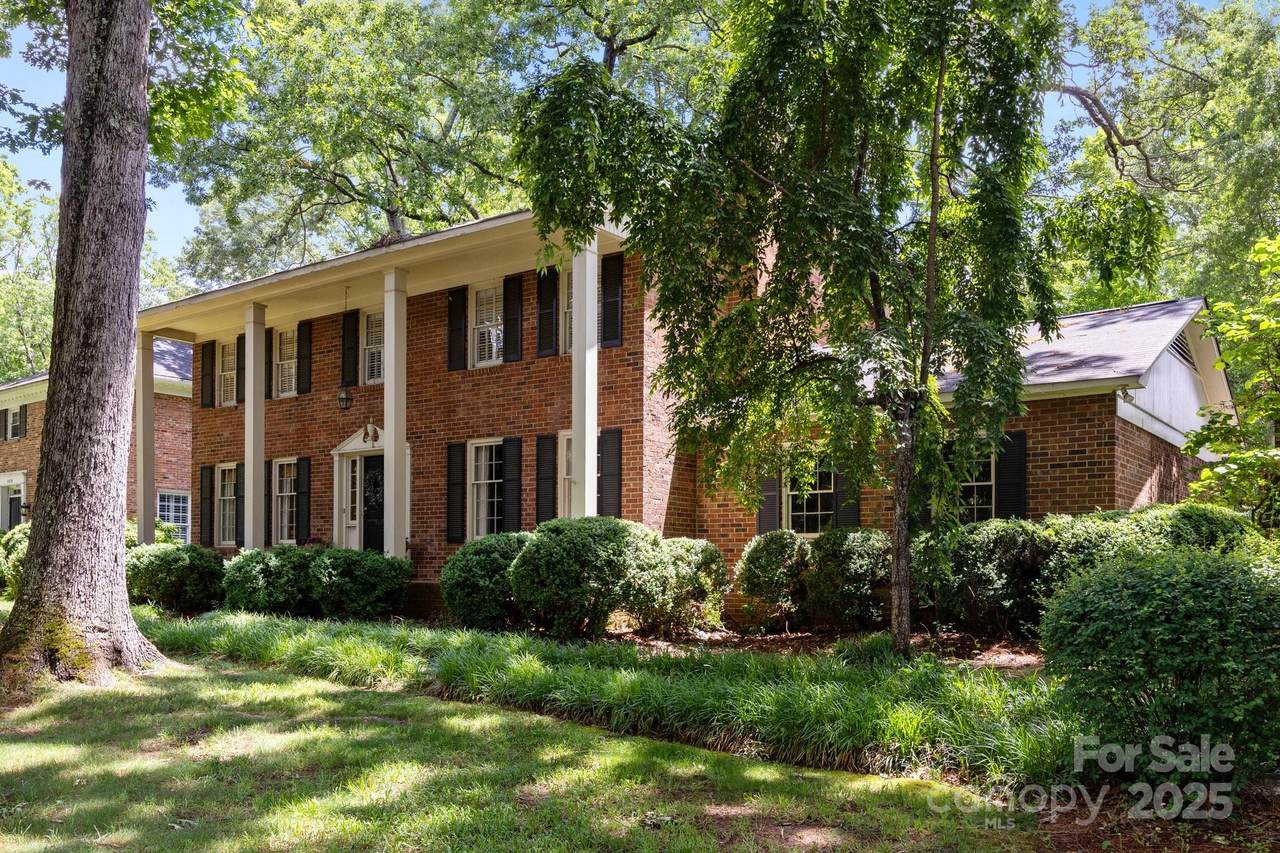 5510 Sardis Road - Photo 1