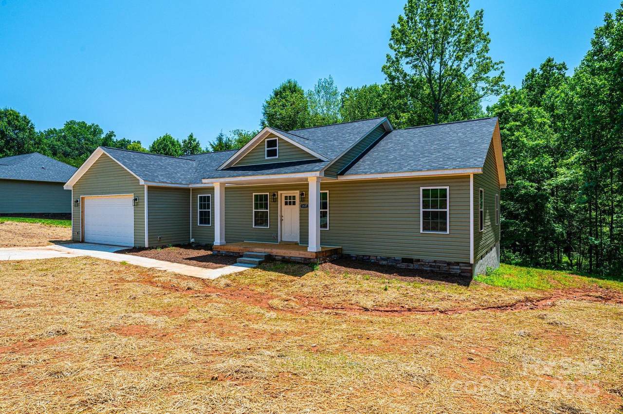 1127 Mckay Road - Photo 1