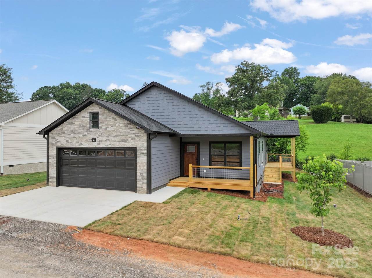 141 Peyton Elaine Road - Photo 1