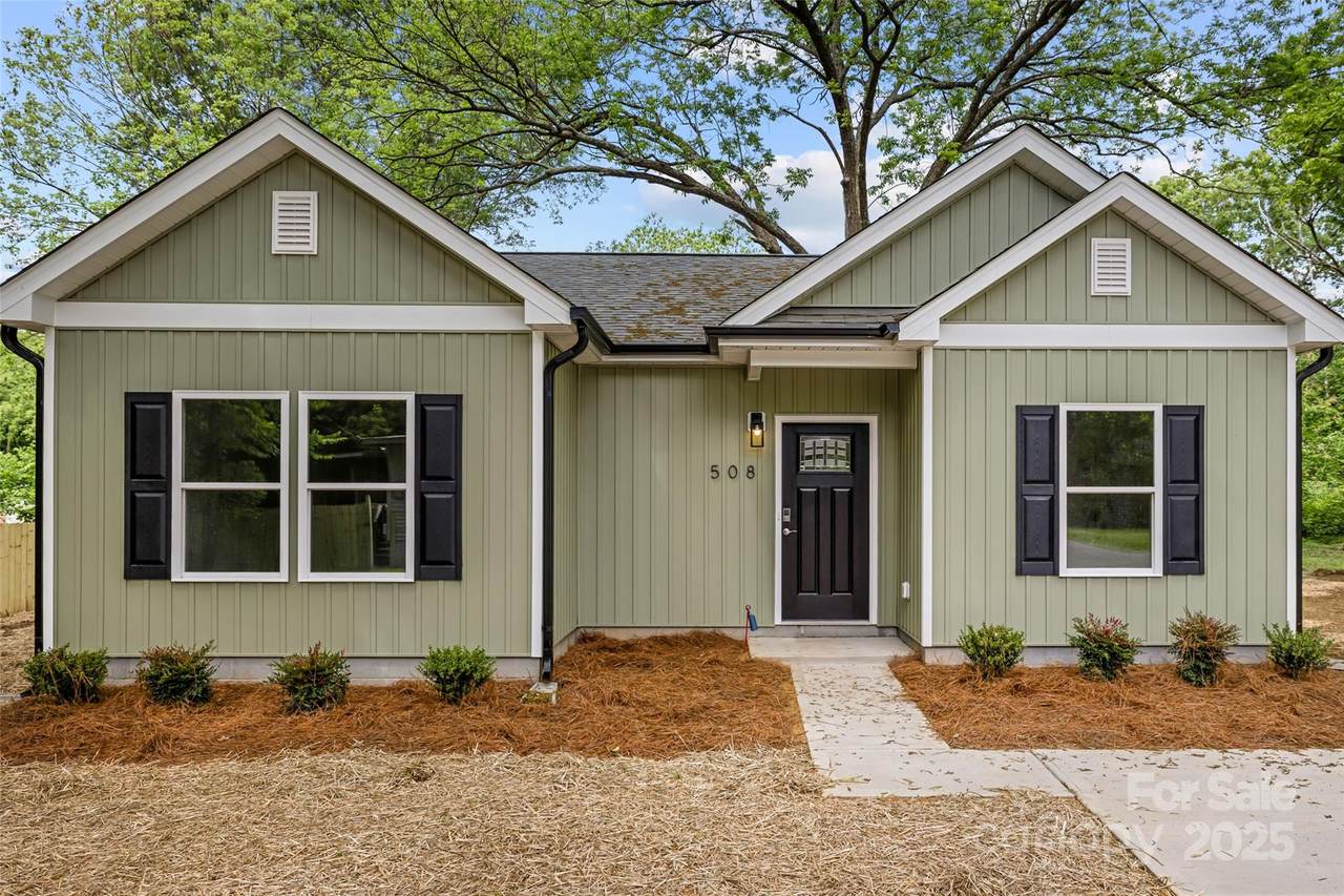 508 Clegg Street - Photo 1