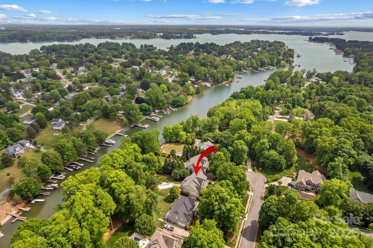 110 Preserve Way - Photo 1