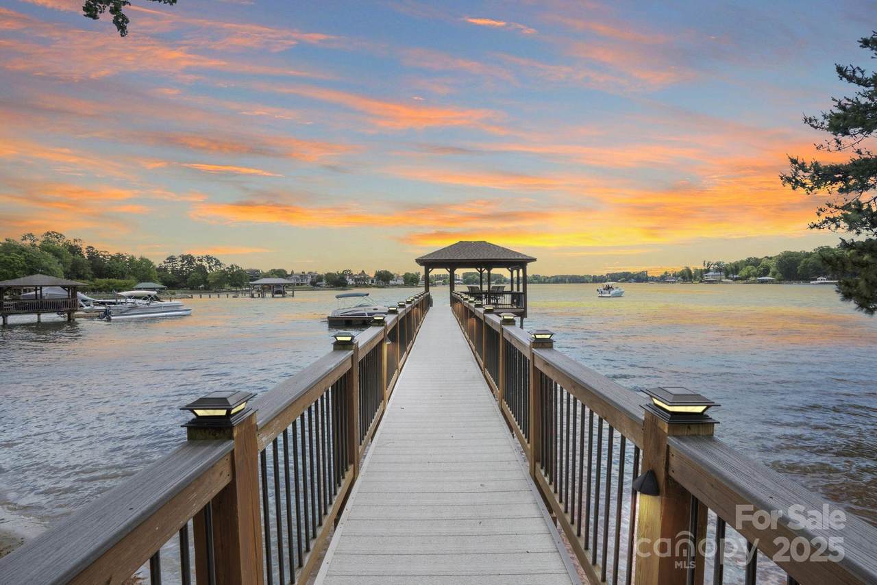 17112 Green Dolphin Lane - Photo 1