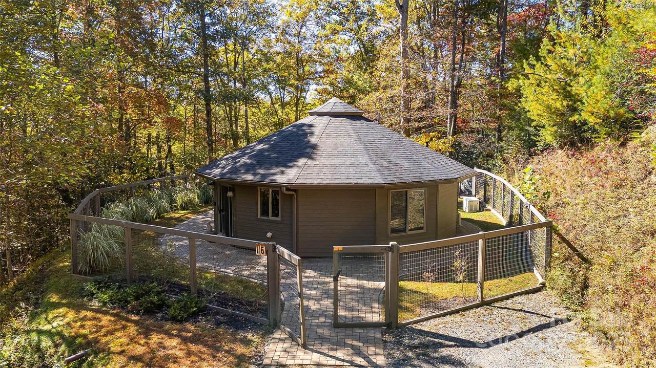 16 Caddis Court - Photo 1