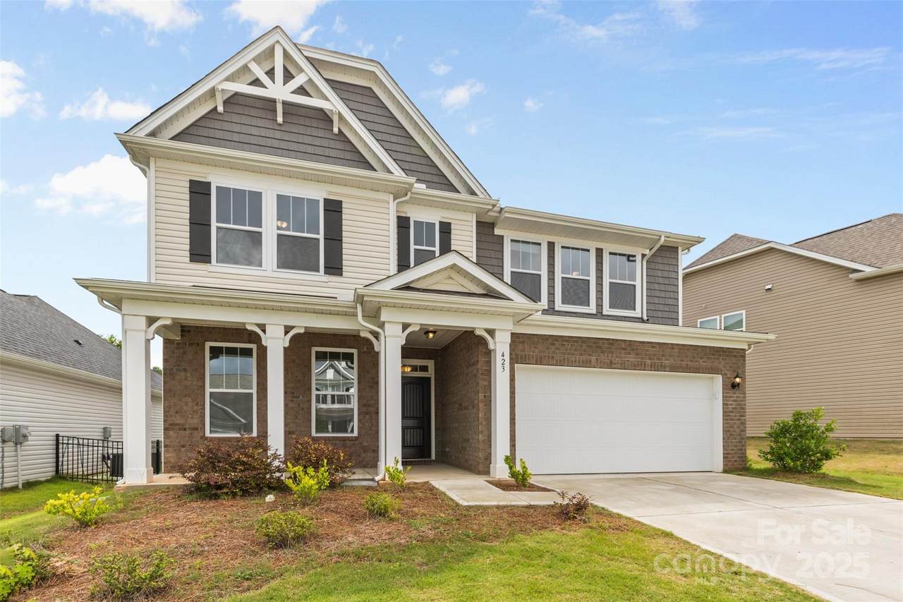 423 Shallowford Drive - Photo 1