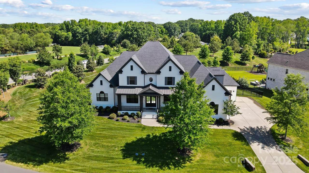 1005 Grand Oak Drive - Photo 1