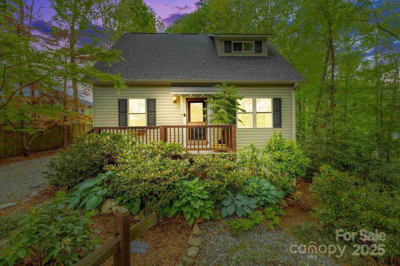 102 Altamahaw Avenue - Photo 1