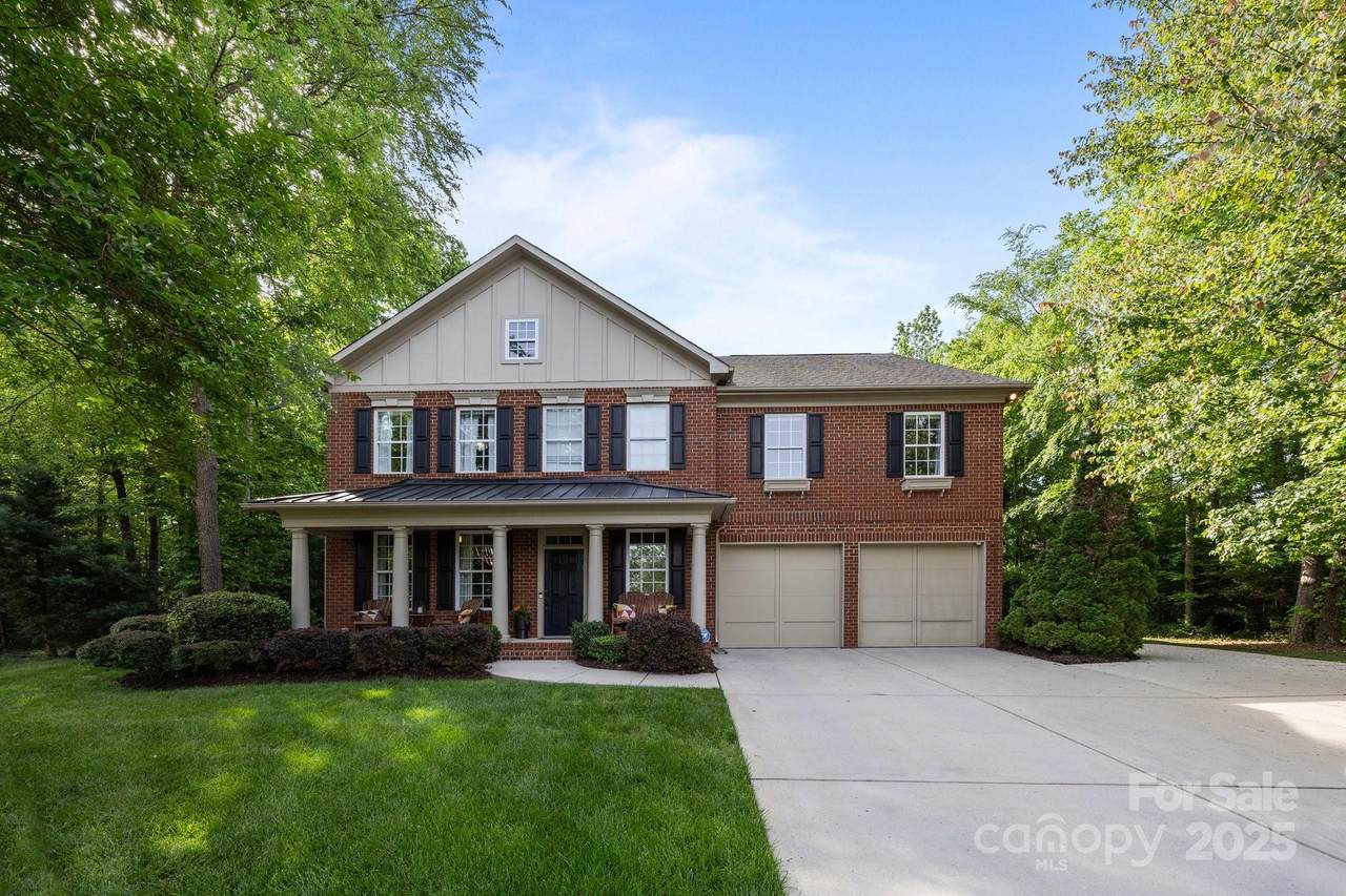 1108 Longwood Court - Photo 1