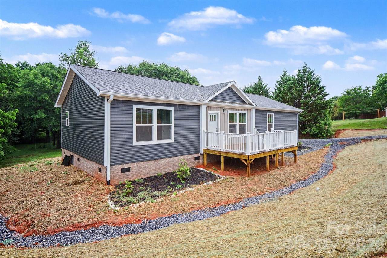 110 Ashland Court - Photo 1
