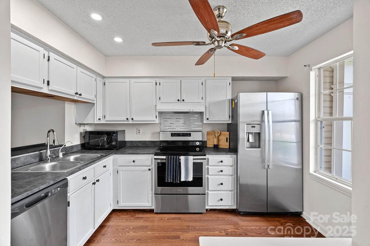 218 Water Oak Drive - Photo 1