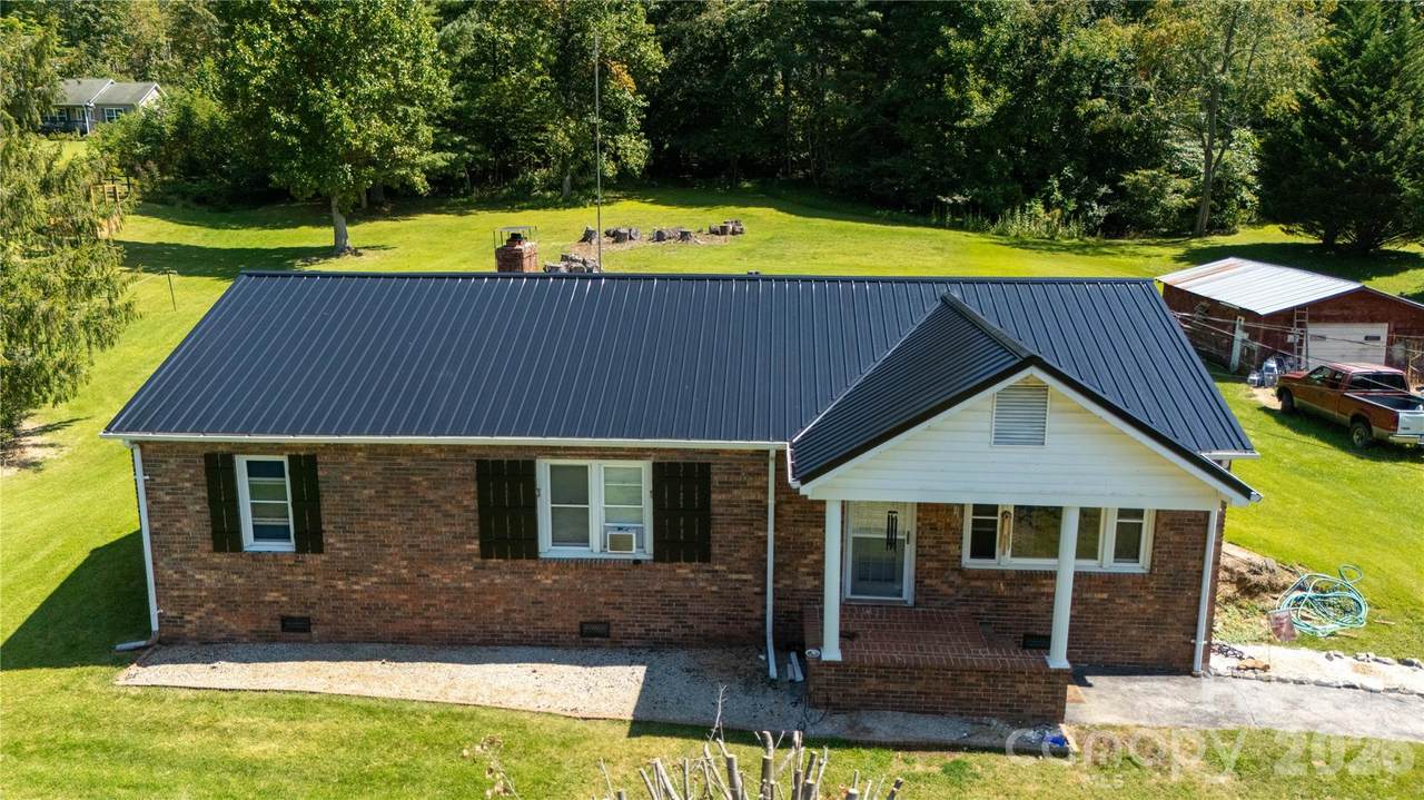 1424 Bear Creek Road - Photo 1