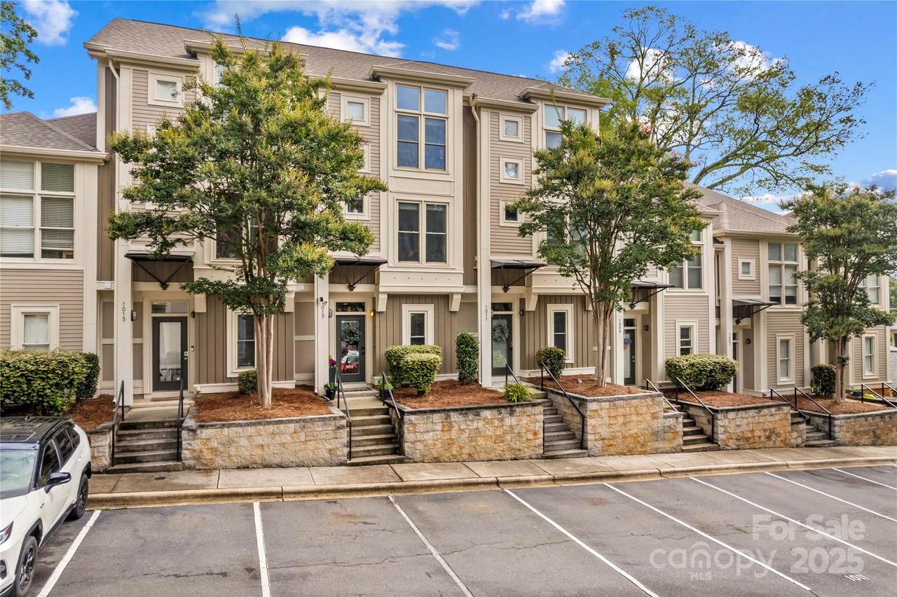 1013 Park West Drive - Photo 1